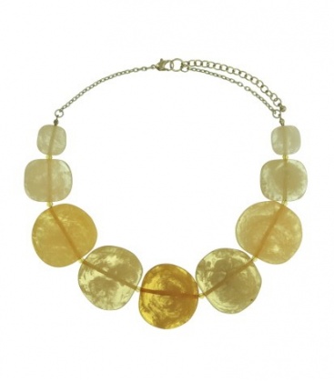 Mooie gele korte halsketting met transparante platte kralen