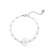 Zilverkleurige schakelarmband met een ronde bedel en een oog als afbeelding