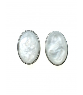 Witte ovale oorclips met kunsthars inleg