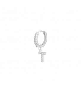 Zilverkleurige oorbel met steentjes en hanger met de letter T