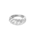 Zilverkleurige kleine ring croissant (16)