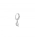 Zilverkleurige oorbel met zirkonia steentjes en initiaal Q