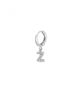 Zilverkleurige oorbel met zirkonia steentjes en initiaal Z