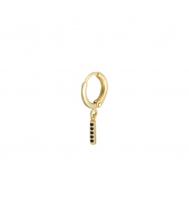 Goudkleurige oorbel met zwarte zirkonia steentjes en initiaal I