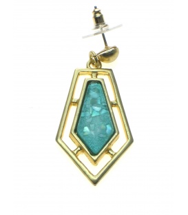 Mooie oorbellen met groene hars inleg in goudkleurige zetting