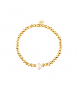 Elastische armband met goudkleurige kralen en een witte parel
