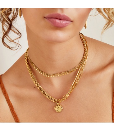 Goudkleurige armband met sprankelende sterren