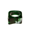 Groene polyhars ring vierkant (17)