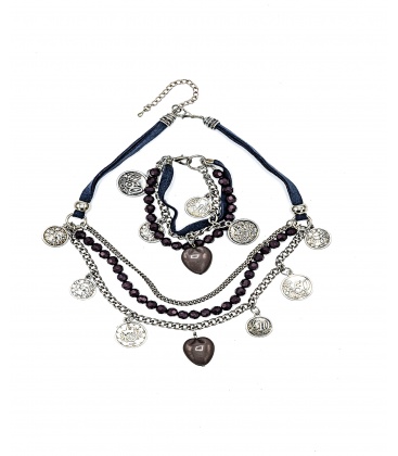 Grijze koordhalsketting met bedels en bijpassende armband