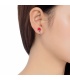 Zilverkleurige oorclips met een rood strass steentje