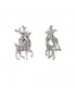 Zilverkleurige oorclips met als afbeelding een rendier en strass steentjes
