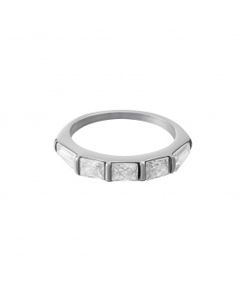 Zilverkleurige ring met vierkante zirkoonstenen (17)