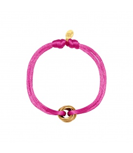 Fucshia roze satijnen armband met een goudkleurige bedel