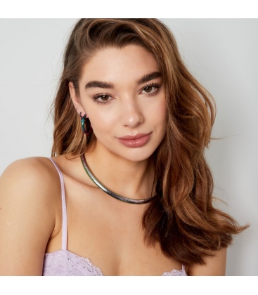 Gekleurde halsketting met een streepjes print