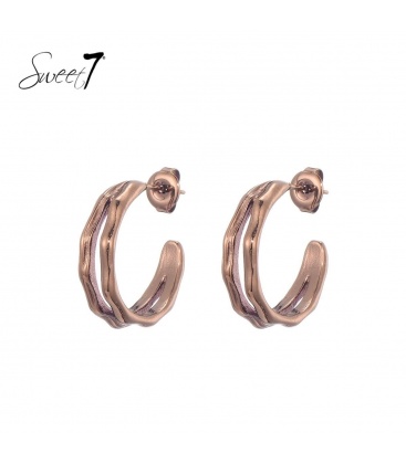 Bruine dubbele oorstekers 