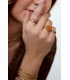 Goudkleurige ring met oranje natuur steentje van Yehwang - Modebewuste accessoire