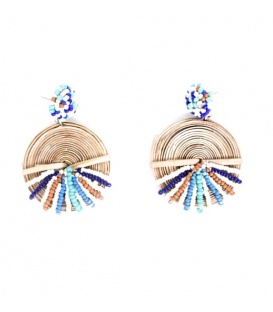 Pitriet oorhangers met gekleurde kraaltjes en in het oorstukje