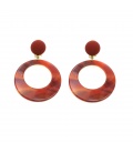 Rood gekleurde oorclips met een effen oorstukje