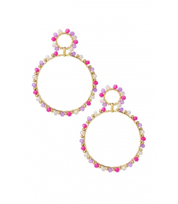 Paars gekleurde oorhangers met glas steentjes rondom