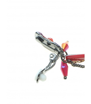Stijlvolle rode oorclips