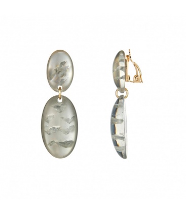 Grijze oorclips met resin hanger