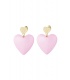 Roze harte oorhangers met een goudkleurig hartje als oor stukje