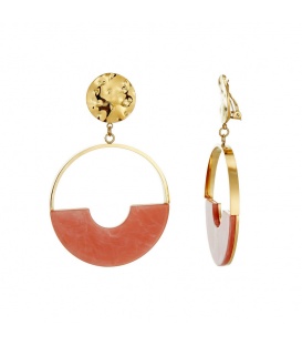 Goudkleurige oorclips met een roze element