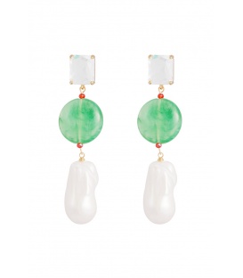 Groene oorhangers met een witte imitatie parels