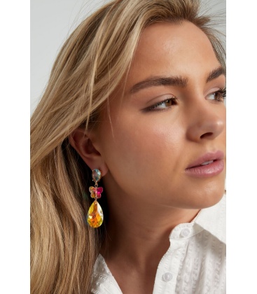 Groene oorhangers met vlinder 