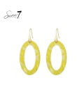 Gele ovale oorhangers