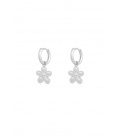 Zilverkleurige bloemen oorhangers