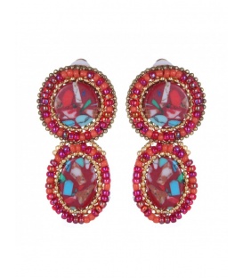 Rood gekleurde oorclips met kraaltjes