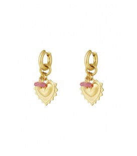 Goudkleurige oorhangers met hart en kraaltjes