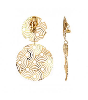 Oorclips goudkleur met een filigraan motief