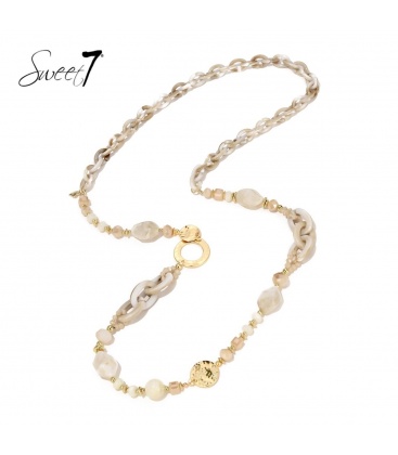 Beige lange halsketting met goudkleurige details