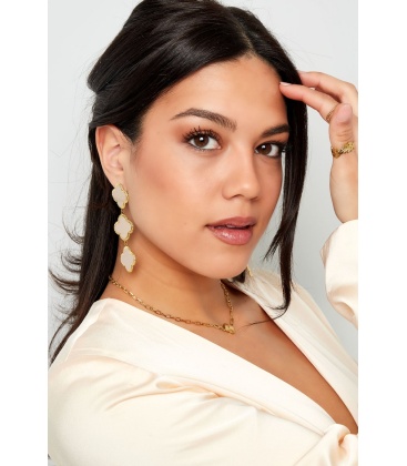 Oranje oorhangers met 3 klavertjes vier