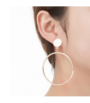 Goudkleurige oorclips