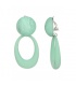 Licht groene oorclips met een ovale hanger
