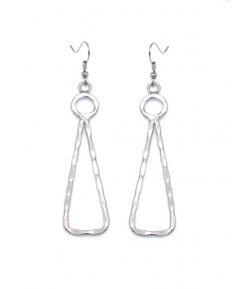 Zilverkleurige oorhangers met motief