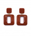 Roest bruine oorclips met een vierkant design