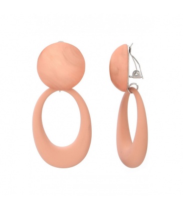 Oorclips roze gemaakt van hars