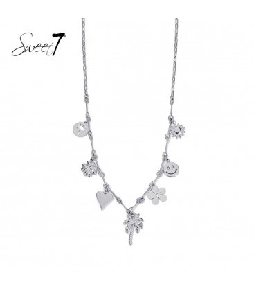 Zilverkleurige halsketting met verschillende bedels