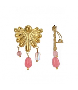 Goudkleurige oorclips met roze kraaltjes