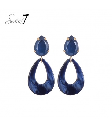 Oorbellen met navy blauwe steen en een ovale hanger