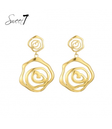 Goudkleurige oorhangers met dubbele spiralen