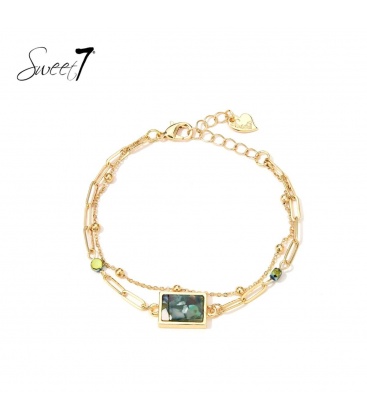 Armband goudkleurig met marmerlook groene steen en hartje