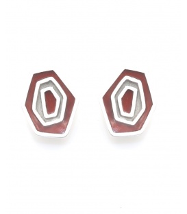 Oorclips met geometrisch design en rode inleg