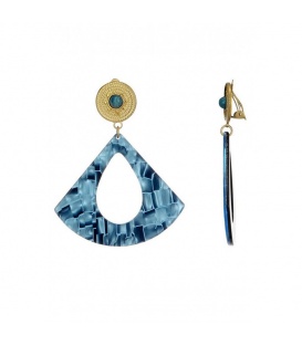 Oorclips met blauw gemarmerde hanger en goudkleurige bovenkant