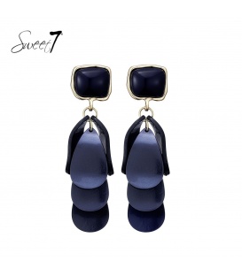 Blauwe lange oorhangers met goudkleurige omlijsting