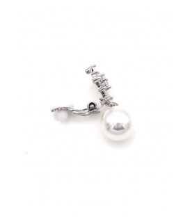 Oorclips wit met parel en kristal steentjes in zilverkleur